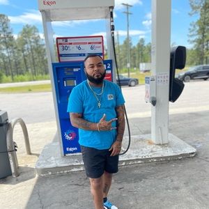 Meet your Posher, Lawrence